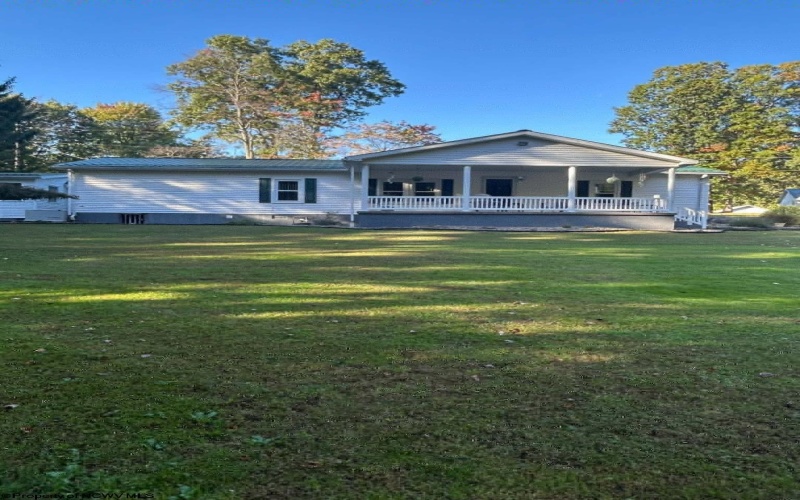 1682 Everson Road, Buckhannon, West Virginia 26201, 4 Bedroom Bedrooms, 9 Room Rooms,4 BathroomBathrooms,Single Family Detached,For Sale,Everson,0,10167377