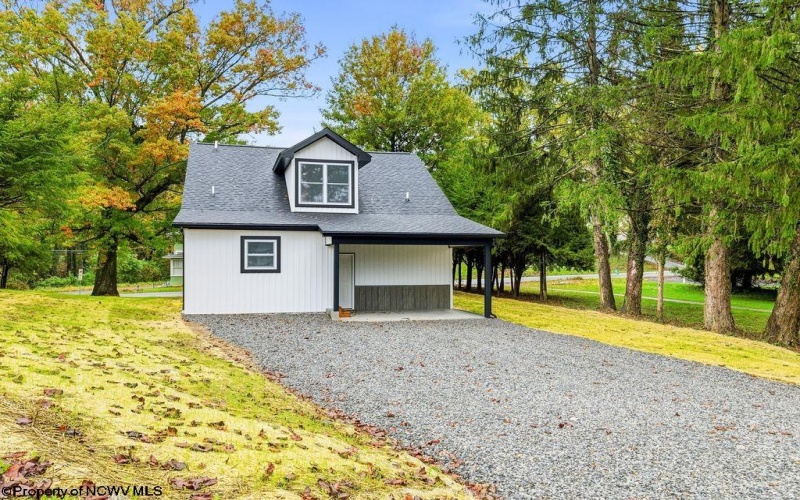 718 Country Club Road, Fairmont, West Virginia 26554, 4 Bedroom Bedrooms, 10 Room Rooms,2 BathroomBathrooms,Single Family Detached,For Sale,Country Club,0,10167370 718 Country Club Road, Fairmont, West Virginia 26554, 4 Bedroom Bedrooms, 10 Room Rooms,2 BathroomBathrooms,Single Family Detached,For Sale,Country Club,0,10167370