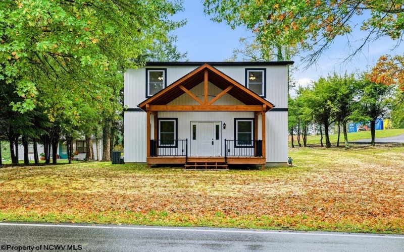 718 Country Club Road, Fairmont, West Virginia 26554, 4 Bedroom Bedrooms, 10 Room Rooms,2 BathroomBathrooms,Single Family Detached,For Sale,Country Club,0,10167370 718 Country Club Road, Fairmont, West Virginia 26554, 4 Bedroom Bedrooms, 10 Room Rooms,2 BathroomBathrooms,Single Family Detached,For Sale,Country Club,0,10167370