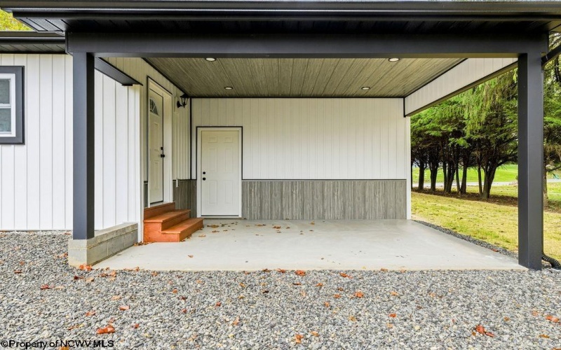 718 Country Club Road, Fairmont, West Virginia 26554, 4 Bedroom Bedrooms, 10 Room Rooms,2 BathroomBathrooms,Single Family Detached,For Sale,Country Club,0,10167370 718 Country Club Road, Fairmont, West Virginia 26554, 4 Bedroom Bedrooms, 10 Room Rooms,2 BathroomBathrooms,Single Family Detached,For Sale,Country Club,0,10167370