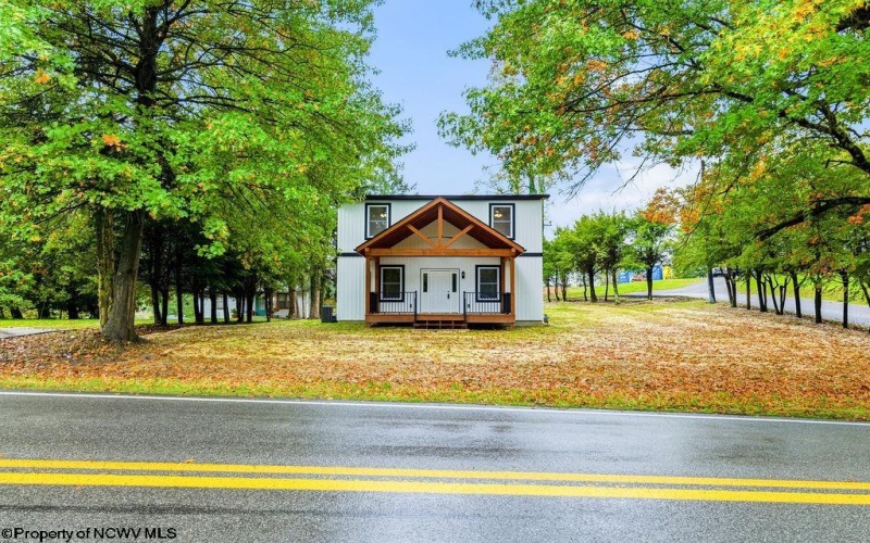 718 Country Club Road, Fairmont, West Virginia 26554, 4 Bedroom Bedrooms, 10 Room Rooms,2 BathroomBathrooms,Single Family Detached,For Sale,Country Club,0,10167370 718 Country Club Road, Fairmont, West Virginia 26554, 4 Bedroom Bedrooms, 10 Room Rooms,2 BathroomBathrooms,Single Family Detached,For Sale,Country Club,0,10167370