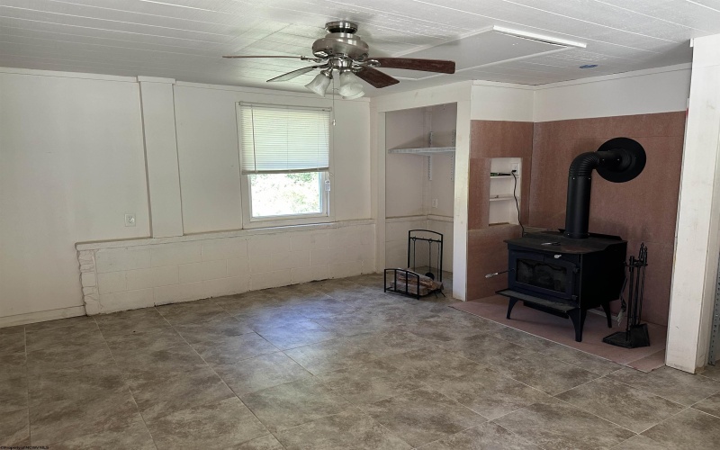 36 Apricot Drive, Rock Cave, West Virginia 26234, 3 Bedroom Bedrooms, 5 Room Rooms,2 BathroomBathrooms,Single Family Detached,For Sale,Apricot,0,10167376