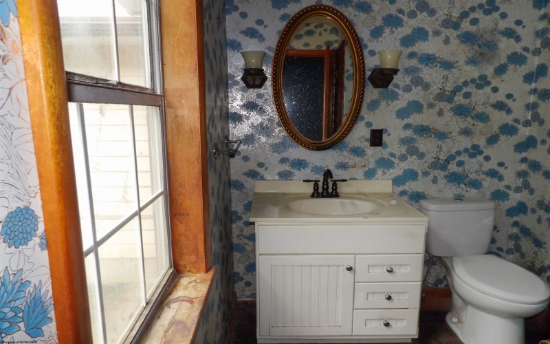 277 Gladys Avenue, Reynoldsville, West Virginia 26422, 3 Bedroom Bedrooms, 7 Room Rooms,1 BathroomBathrooms,Single Family Detached,For Sale,Gladys,0,10167389