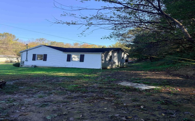 104 Layton Drive, Clarksburg, West Virginia 26301, 3 Bedroom Bedrooms, 5 Room Rooms,1 BathroomBathrooms,Single Family Detached,For Sale,Layton,0,10167415