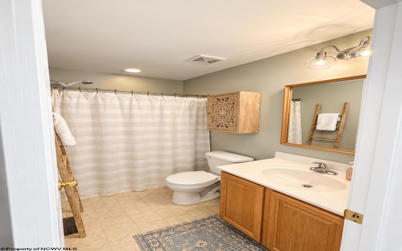 115 Park Place Drive, Morgantown, West Virginia 26508, 3 Bedroom Bedrooms, 6 Room Rooms,2 BathroomBathrooms,Single Family Attached,For Sale,Park Place,0,10167395