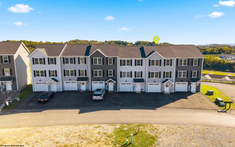 4 Swallowtail Street, Fairmont, West Virginia 26554, 3 Bedroom Bedrooms, 7 Room Rooms,2 BathroomBathrooms,Single Family Attached,For Sale,Swallowtail,0,10167402
