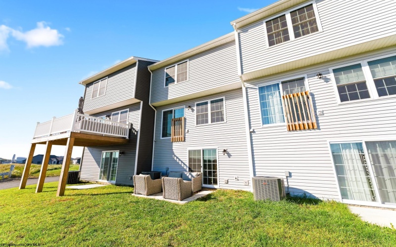 4 Swallowtail Street, Fairmont, West Virginia 26554, 3 Bedroom Bedrooms, 7 Room Rooms,2 BathroomBathrooms,Single Family Attached,For Sale,Swallowtail,0,10167402