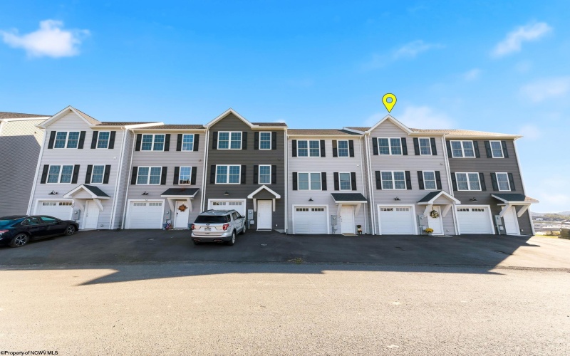 4 Swallowtail Street, Fairmont, West Virginia 26554, 3 Bedroom Bedrooms, 7 Room Rooms,2 BathroomBathrooms,Single Family Attached,For Sale,Swallowtail,0,10167402