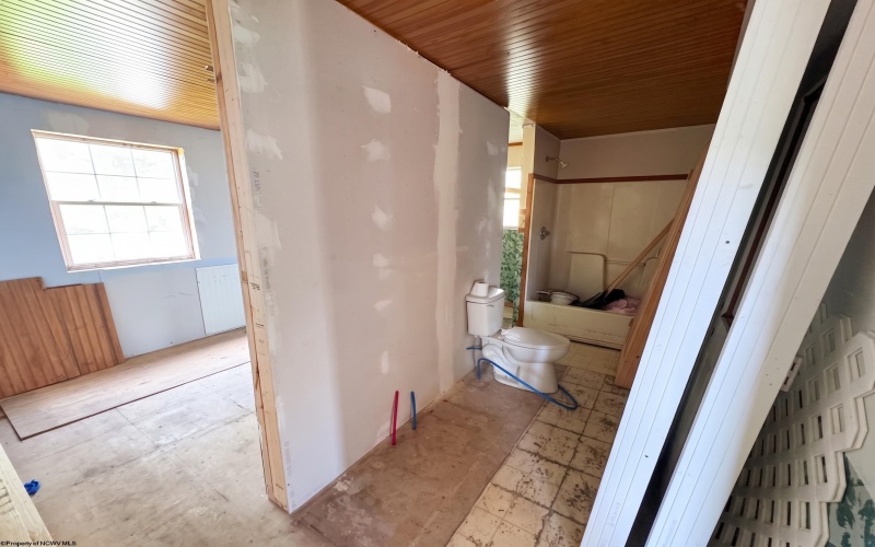 61 Satterfield Street, Rivesville, West Virginia 26588, 2 Bedroom Bedrooms, 4 Room Rooms,1 BathroomBathrooms,Single Family Detached,For Sale,Satterfield,0,10167414