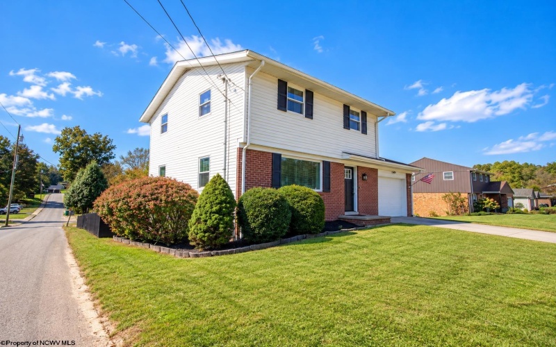 601 Pennsylvania Avenue, Bridgeport, West Virginia 26330, 3 Bedroom Bedrooms, 5 Room Rooms,1 BathroomBathrooms,Single Family Detached,For Sale,Pennsylvania,0,10167412 601 Pennsylvania Avenue, Bridgeport, West Virginia 26330, 3 Bedroom Bedrooms, 5 Room Rooms,1 BathroomBathrooms,Single Family Detached,For Sale,Pennsylvania,0,10167412