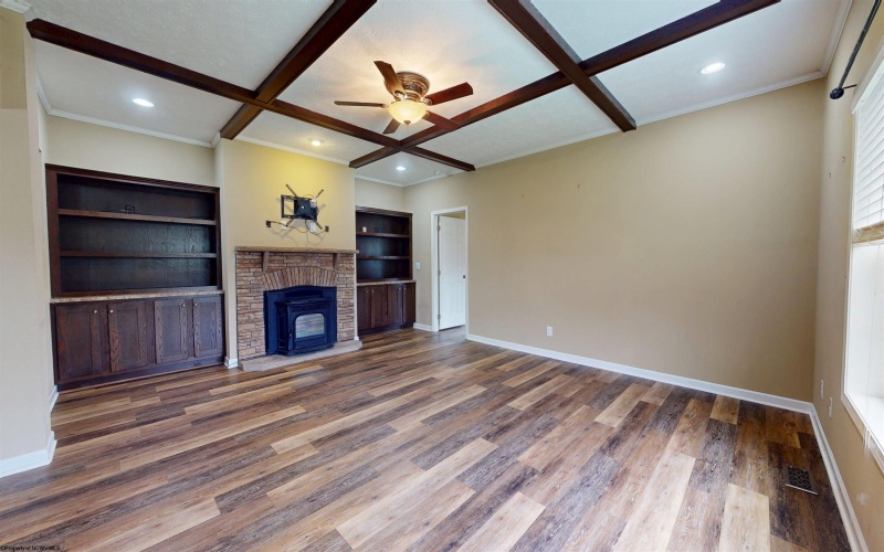3209 GEORGE WASHINGTON Highway, Grafton, West Virginia 26354, 3 Bedroom Bedrooms, 10 Room Rooms,2 BathroomBathrooms,Single Family Detached,For Sale,GEORGE WASHINGTON,0,10167394