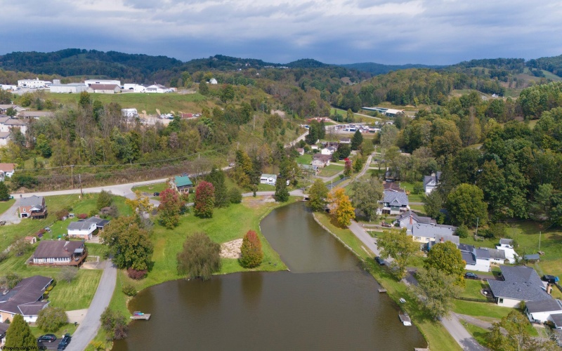 1457 Maple Lake Road, Bridgeport, West Virginia 26330, 3 Bedroom Bedrooms, 10 Room Rooms,2 BathroomBathrooms,Single Family Detached,For Sale,Maple Lake,0,10167393