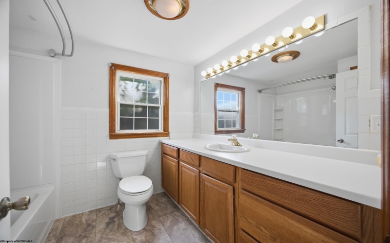 209 Paula Boulevard, Clarksburg, West Virginia 26301, 3 Bedroom Bedrooms, 9 Room Rooms,2 BathroomBathrooms,Single Family Detached,For Sale,Paula,0,10166729