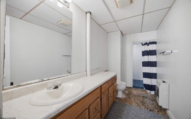 209 Paula Boulevard, Clarksburg, West Virginia 26301, 3 Bedroom Bedrooms, 9 Room Rooms,2 BathroomBathrooms,Single Family Detached,For Sale,Paula,0,10166729