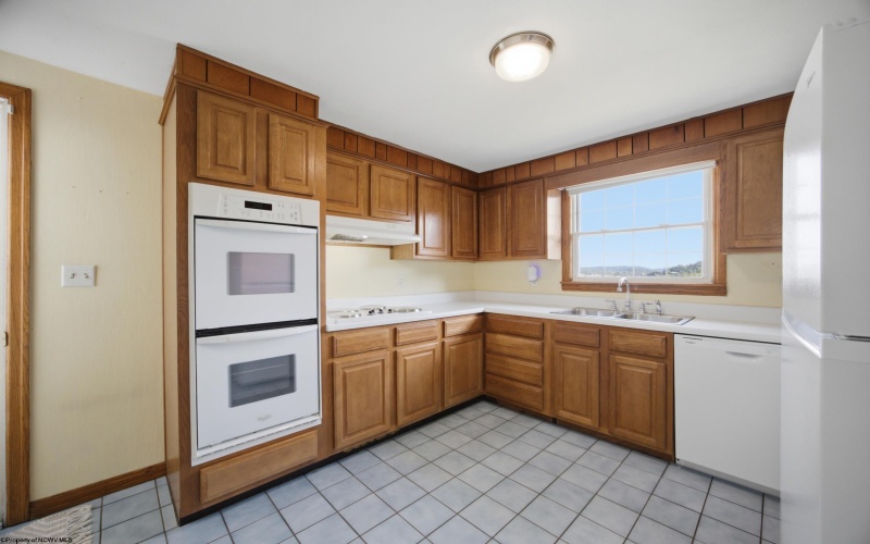 209 Paula Boulevard, Clarksburg, West Virginia 26301, 3 Bedroom Bedrooms, 9 Room Rooms,2 BathroomBathrooms,Single Family Detached,For Sale,Paula,0,10166729
