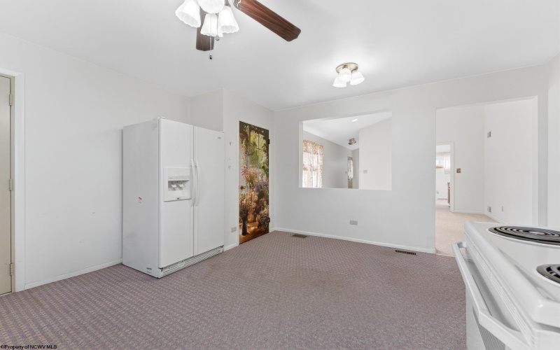 288 Cleveland Avenue, Uniontown, Pennsylvania 15401, 3 Bedroom Bedrooms, 6 Room Rooms,2 BathroomBathrooms,Single Family Detached,For Sale,Cleveland,0,10167397