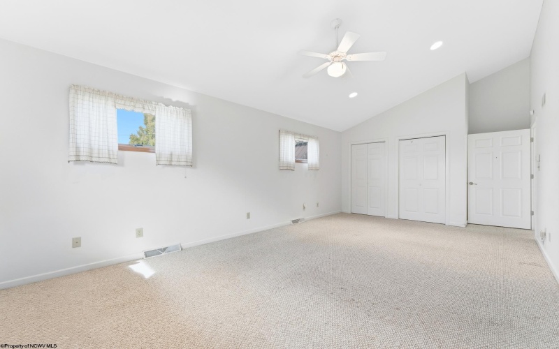 288 Cleveland Avenue, Uniontown, Pennsylvania 15401, 3 Bedroom Bedrooms, 6 Room Rooms,2 BathroomBathrooms,Single Family Detached,For Sale,Cleveland,0,10167397
