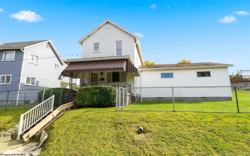 288 Cleveland Avenue, Uniontown, Pennsylvania 15401, 3 Bedroom Bedrooms, 6 Room Rooms,2 BathroomBathrooms,Single Family Detached,For Sale,Cleveland,0,10167397