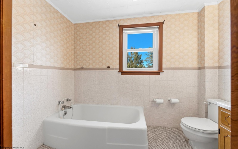 288 Cleveland Avenue, Uniontown, Pennsylvania 15401, 3 Bedroom Bedrooms, 6 Room Rooms,2 BathroomBathrooms,Single Family Detached,For Sale,Cleveland,0,10167397