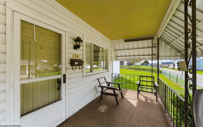 288 Cleveland Avenue, Uniontown, Pennsylvania 15401, 3 Bedroom Bedrooms, 6 Room Rooms,2 BathroomBathrooms,Single Family Detached,For Sale,Cleveland,0,10167397