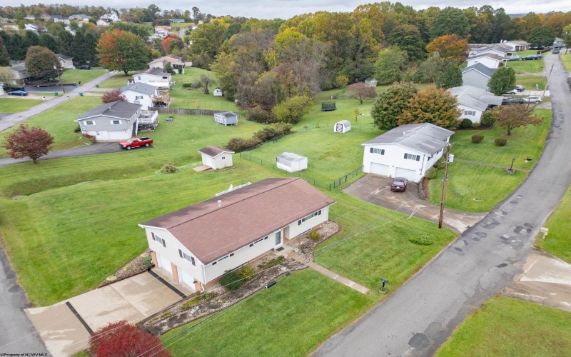 1115 Deerfield Drive, Fairmont, West Virginia 26554, 3 Bedroom Bedrooms, 7 Room Rooms,2 BathroomBathrooms,Single Family Detached,For Sale,Deerfield,0,10167399