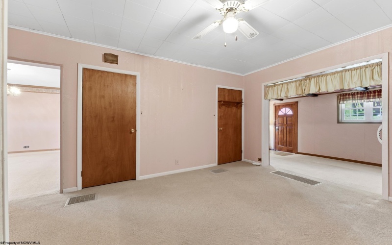 17 Circle Street, Mather, Pennsylvania 15346, 2 Bedroom Bedrooms, 6 Room Rooms,1 BathroomBathrooms,Single Family Detached,For Sale,Circle,0,10167400