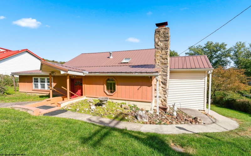 17 Circle Street, Mather, Pennsylvania 15346, 2 Bedroom Bedrooms, 6 Room Rooms,1 BathroomBathrooms,Single Family Detached,For Sale,Circle,0,10167400