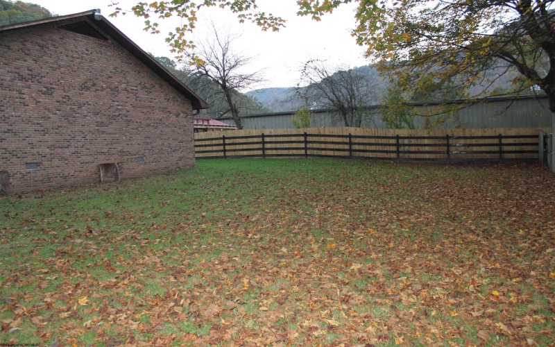632 Point Mountain Road, Webster Springs, West Virginia 26288-1230, 4 Bedroom Bedrooms, 12 Room Rooms,2 BathroomBathrooms,Single Family Detached,For Sale,Point Mountain,0,10167401 632 Point Mountain Road, Webster Springs, West Virginia 26288-1230, 4 Bedroom Bedrooms, 12 Room Rooms,2 BathroomBathrooms,Single Family Detached,For Sale,Point Mountain,0,10167401