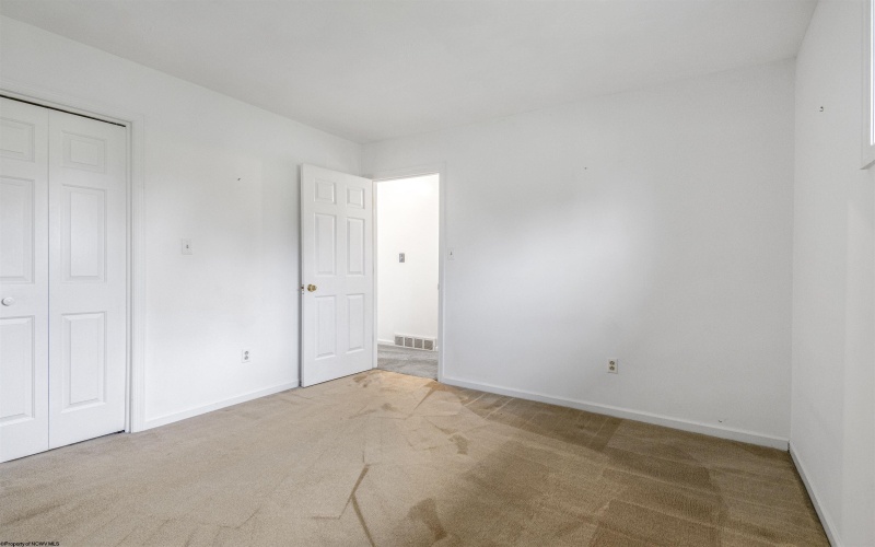 1026 Greystone Circle, Morgantown, West Virginia 26508, 2 Bedroom Bedrooms, 5 Room Rooms,1 BathroomBathrooms,Single Family Attached,For Sale,Greystone,0,10167416