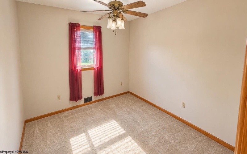 207 Meadowview Drive, Bridgeport, West Virginia 26330, 3 Bedroom Bedrooms, 9 Room Rooms,2 BathroomBathrooms,Single Family Detached,For Sale,Meadowview,0,10167430 207 Meadowview Drive, Bridgeport, West Virginia 26330, 3 Bedroom Bedrooms, 9 Room Rooms,2 BathroomBathrooms,Single Family Detached,For Sale,Meadowview,0,10167430