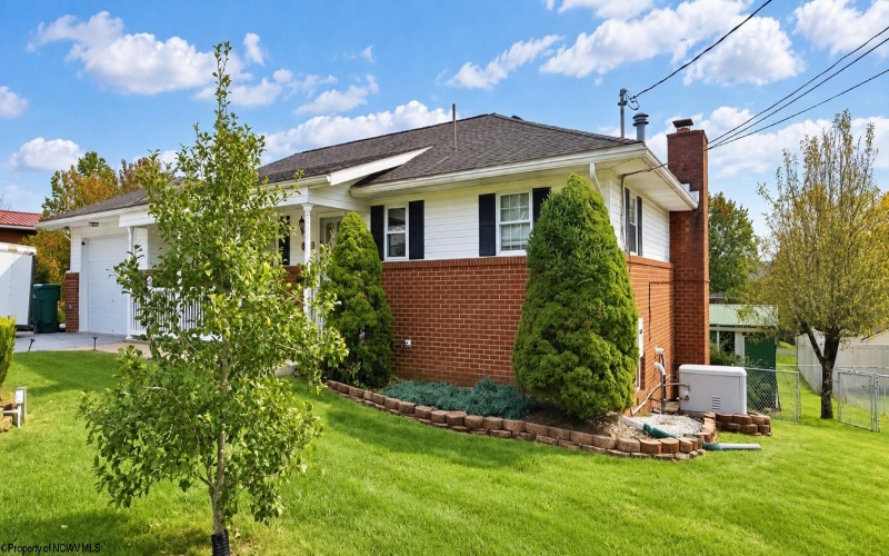 207 Meadowview Drive, Bridgeport, West Virginia 26330, 3 Bedroom Bedrooms, 9 Room Rooms,2 BathroomBathrooms,Single Family Detached,For Sale,Meadowview,0,10167430 207 Meadowview Drive, Bridgeport, West Virginia 26330, 3 Bedroom Bedrooms, 9 Room Rooms,2 BathroomBathrooms,Single Family Detached,For Sale,Meadowview,0,10167430