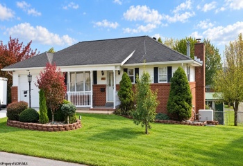 207 Meadowview Drive, Bridgeport, West Virginia 26330, 3 Bedroom Bedrooms, 9 Room Rooms,2 BathroomBathrooms,Single Family Detached,For Sale,Meadowview,0,10167430