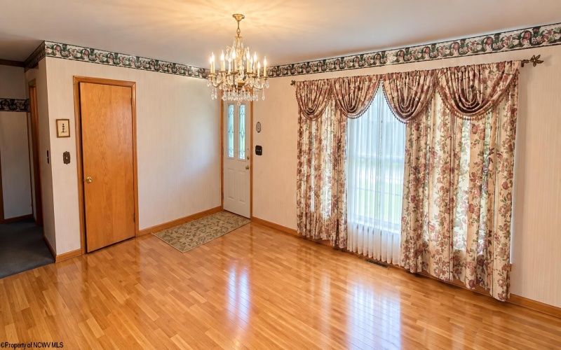 207 Meadowview Drive, Bridgeport, West Virginia 26330, 3 Bedroom Bedrooms, 9 Room Rooms,2 BathroomBathrooms,Single Family Detached,For Sale,Meadowview,0,10167430 207 Meadowview Drive, Bridgeport, West Virginia 26330, 3 Bedroom Bedrooms, 9 Room Rooms,2 BathroomBathrooms,Single Family Detached,For Sale,Meadowview,0,10167430