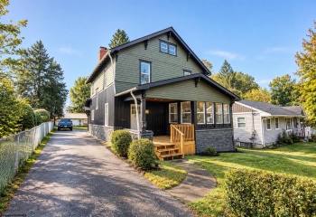 604 Country Club Road, Fairmont, West Virginia 26554, 3 Bedroom Bedrooms, 6 Room Rooms,2 BathroomBathrooms,Single Family Detached,For Sale,Country Club,0,10167428
