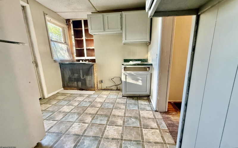 1802 Owens Avenue, Fairmont, West Virginia 26554, 3 Bedroom Bedrooms, 6 Room Rooms,1 BathroomBathrooms,Single Family Attached,For Sale,Owens,0,10167425 1802 Owens Avenue, Fairmont, West Virginia 26554, 3 Bedroom Bedrooms, 6 Room Rooms,1 BathroomBathrooms,Single Family Attached,For Sale,Owens,0,10167425
