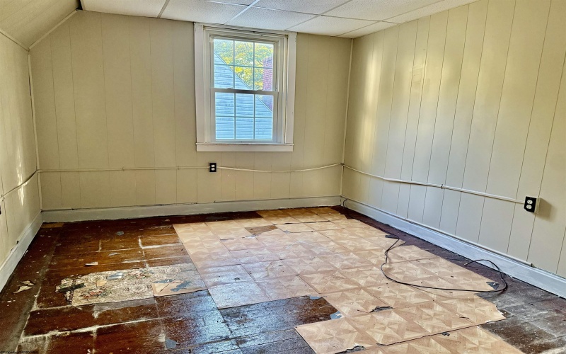 1802 Owens Avenue, Fairmont, West Virginia 26554, 3 Bedroom Bedrooms, 6 Room Rooms,1 BathroomBathrooms,Single Family Attached,For Sale,Owens,0,10167425 1802 Owens Avenue, Fairmont, West Virginia 26554, 3 Bedroom Bedrooms, 6 Room Rooms,1 BathroomBathrooms,Single Family Attached,For Sale,Owens,0,10167425