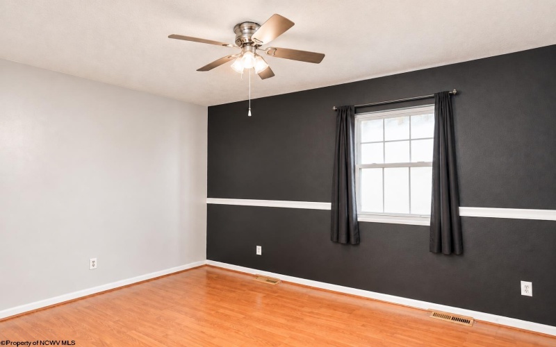204 Cedarstone Drive, Morgantown, West Virginia 26505, 2 Bedroom Bedrooms, 5 Room Rooms,1 BathroomBathrooms,Single Family Attached,For Sale,Cedarstone,0,10167432