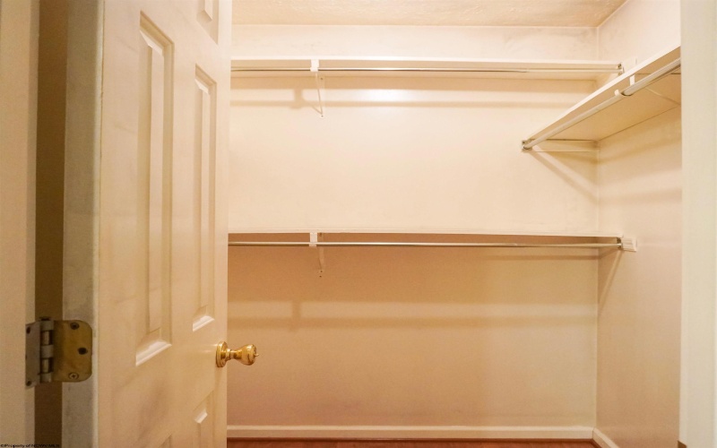 204 Cedarstone Drive, Morgantown, West Virginia 26505, 2 Bedroom Bedrooms, 5 Room Rooms,1 BathroomBathrooms,Single Family Attached,For Sale,Cedarstone,0,10167432