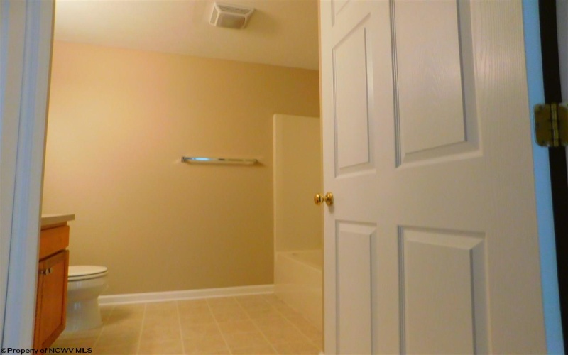 54 Barrington Court, Bridgeport, West Virginia 26330, 3 Bedroom Bedrooms, 8 Room Rooms,3 BathroomBathrooms,Residential Rentals,For Rent,Barrington,0,10167419