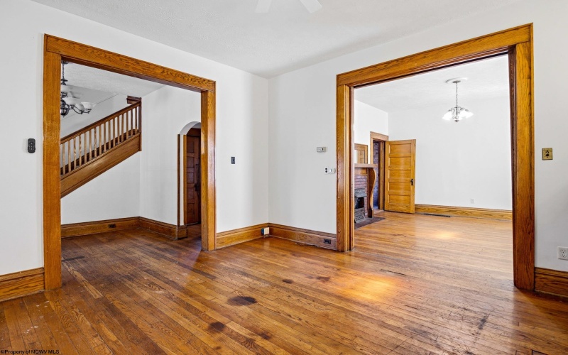 111 Kingwood Street, Morgantown, West Virginia 26501, 4 Bedroom Bedrooms, 8 Room Rooms,2 BathroomBathrooms,Single Family Detached,For Sale,Kingwood,0,10167433