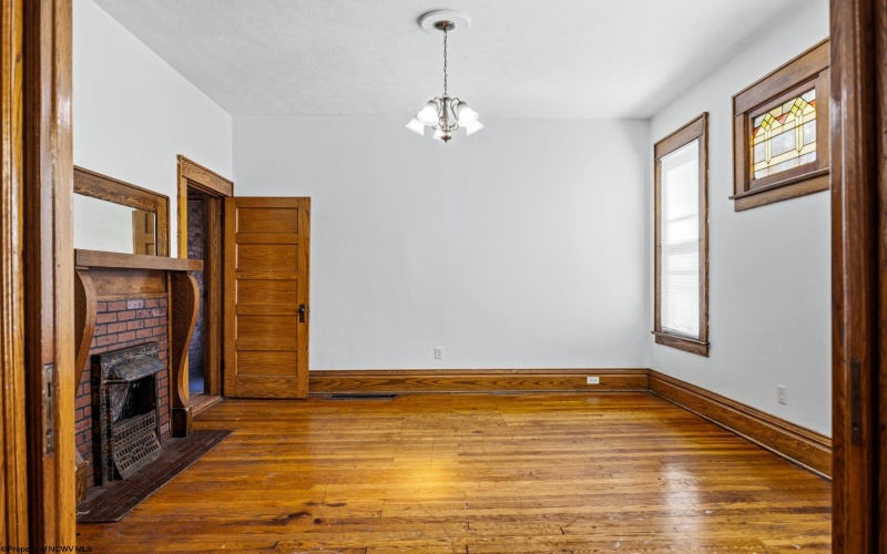 111 Kingwood Street, Morgantown, West Virginia 26501, 4 Bedroom Bedrooms, 8 Room Rooms,2 BathroomBathrooms,Single Family Detached,For Sale,Kingwood,0,10167433