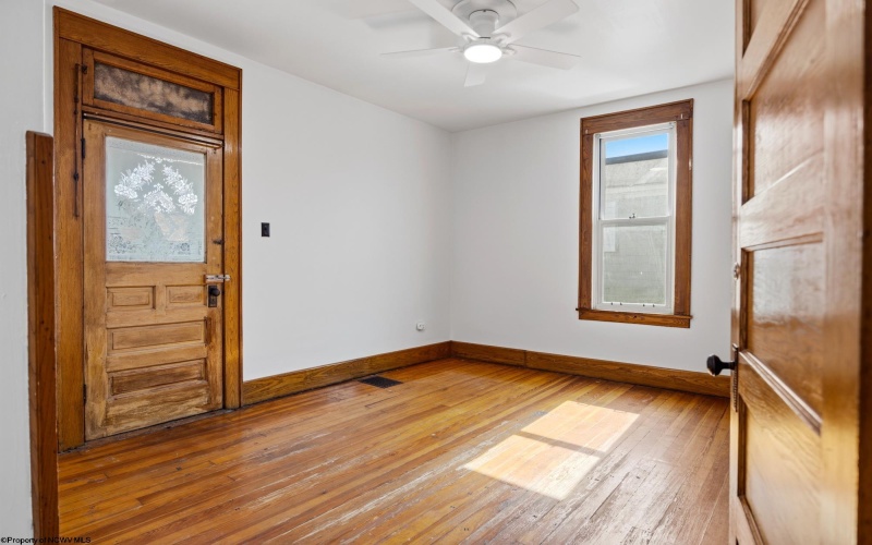 111 Kingwood Street, Morgantown, West Virginia 26501, 4 Bedroom Bedrooms, 8 Room Rooms,2 BathroomBathrooms,Single Family Detached,For Sale,Kingwood,0,10167433
