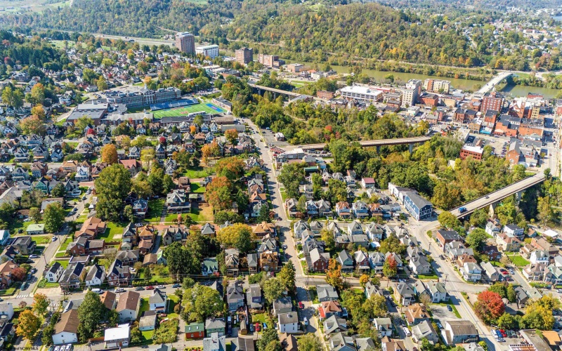 111 Kingwood Street, Morgantown, West Virginia 26501, 4 Bedroom Bedrooms, 8 Room Rooms,2 BathroomBathrooms,Single Family Detached,For Sale,Kingwood,0,10167433