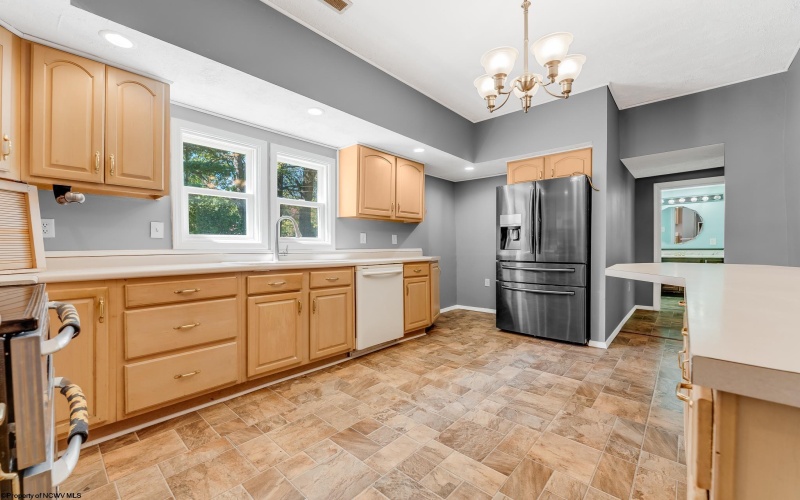 104/ 104 1/2 Mountainview Road, Morgantown, West Virginia 26508, 4 Bedroom Bedrooms, 8 Room Rooms,2 BathroomBathrooms,Single Family Detached,For Sale,Mountainview,0,10161582