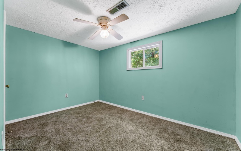104/ 104 1/2 Mountainview Road, Morgantown, West Virginia 26508, 4 Bedroom Bedrooms, 8 Room Rooms,2 BathroomBathrooms,Single Family Detached,For Sale,Mountainview,0,10161582