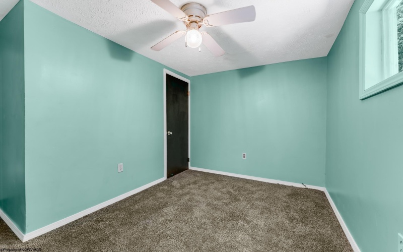 104/ 104 1/2 Mountainview Road, Morgantown, West Virginia 26508, 4 Bedroom Bedrooms, 8 Room Rooms,2 BathroomBathrooms,Single Family Detached,For Sale,Mountainview,0,10161582