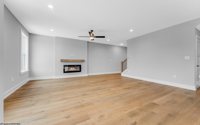 1647 Van Voorhis Road, Morgantown, West Virginia 26508, 4 Bedroom Bedrooms, 8 Room Rooms,3 BathroomBathrooms,Single Family Attached,For Sale,Van Voorhis,0,10167438