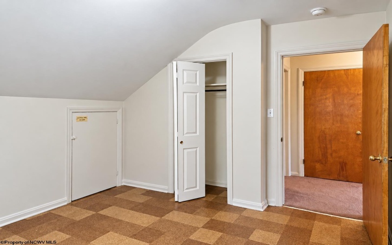 3372 Collins Ferry Road, Morgantown, West Virginia 26505, 2 Bedroom Bedrooms, 5 Room Rooms,1 BathroomBathrooms,Residential Rentals,For Rent,Collins Ferry,0,10167439