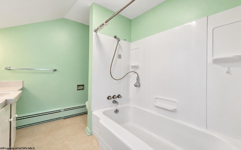 3372 Collins Ferry Road, Morgantown, West Virginia 26505, 2 Bedroom Bedrooms, 5 Room Rooms,1 BathroomBathrooms,Residential Rentals,For Rent,Collins Ferry,0,10167439