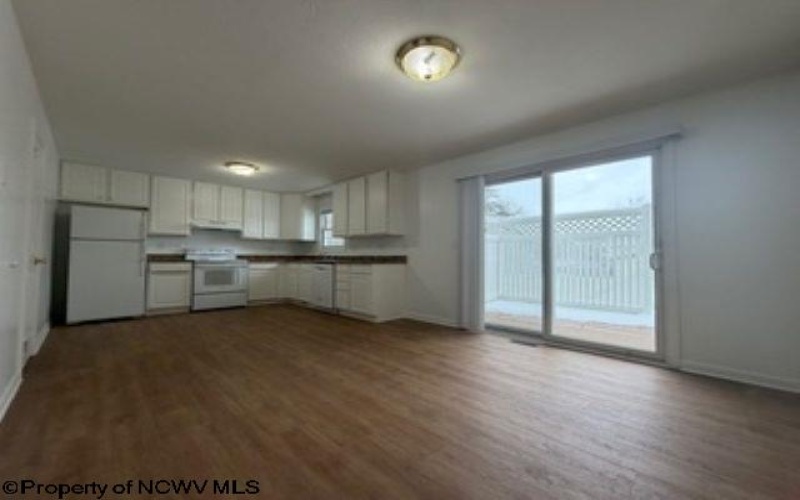 802 Carmell Court, Morgantown, West Virginia 26505, 3 Bedroom Bedrooms, 6 Room Rooms,3 BathroomBathrooms,Residential Rentals,For Rent,Carmell,0,10167456